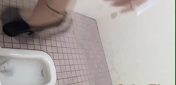 Asians get filmed peeing on spycam